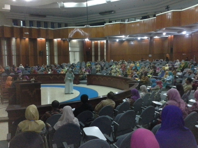 Seminar Parenting Di Widyaloka Unibraw